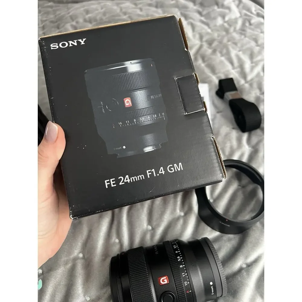 Sony SEL24F14GM Fe 1.4/24mm Camera Lens for Sony E-Mount | Mint Condition
